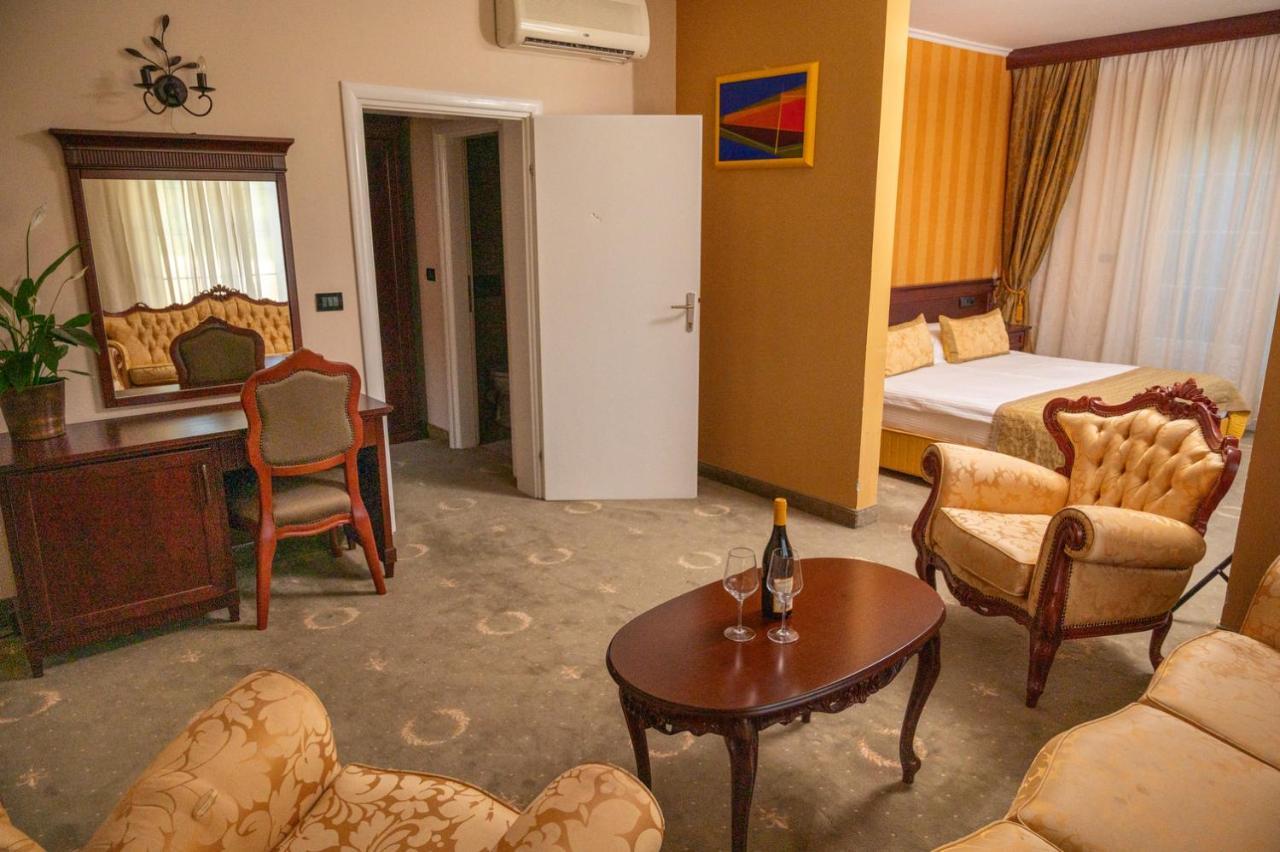 Kastel Ecka Hotel Ngoại thất bức ảnh